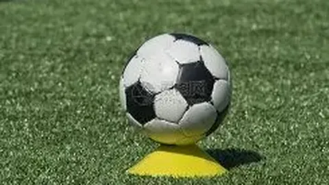 【揭秘】成都足球新篇章：徐正源加盟北京国安，告别旧主开启新征程！